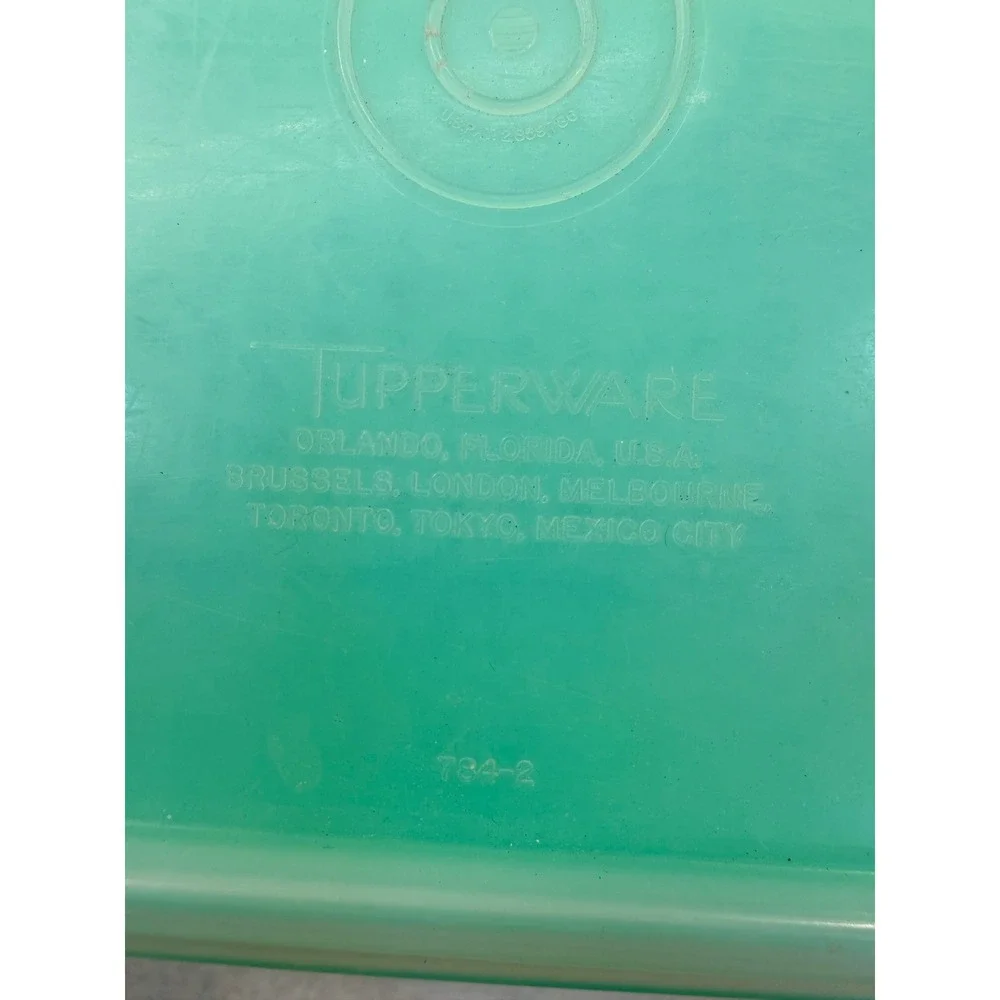 Vintage Tupperware Green Rectangular Storage Container 794-8 with Mint Lid USA